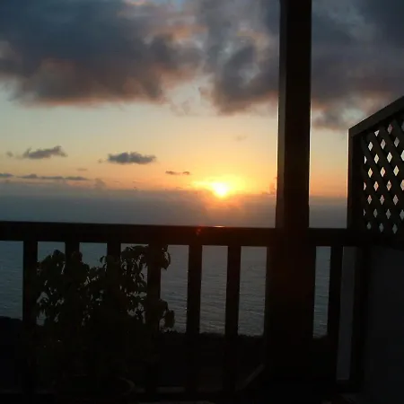 House The Vinas 2 With Views Of The Sea, The Mountains And The Volcanoes 別荘